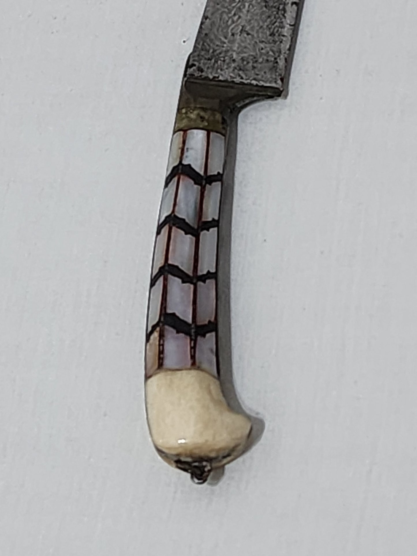 Small Mother of Pearl Kard 2